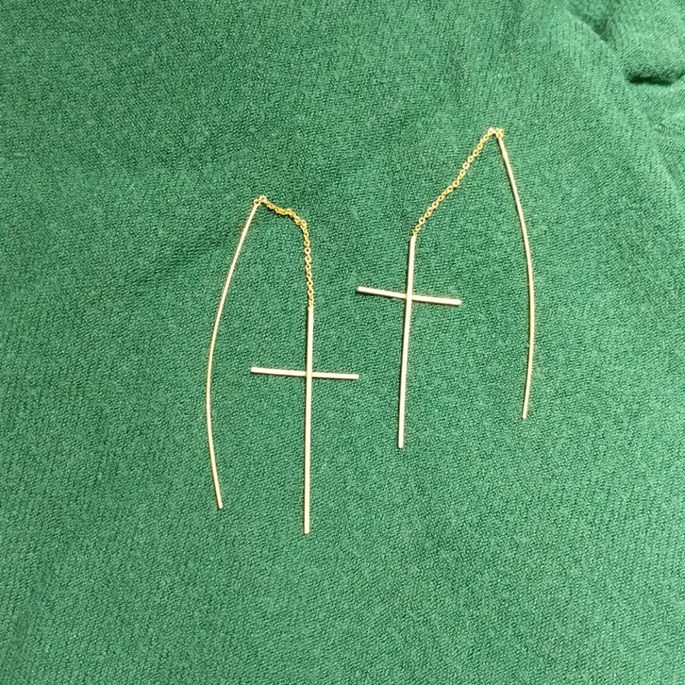 Cross thread earrings